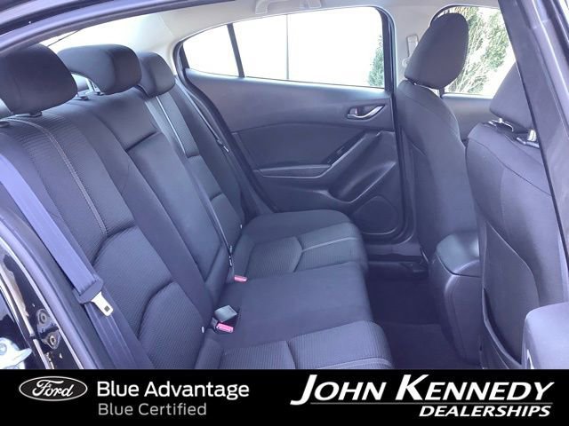 Used 2018 MAZDA MAZDA3 Sport w/ Preferred Equipment Package image 28