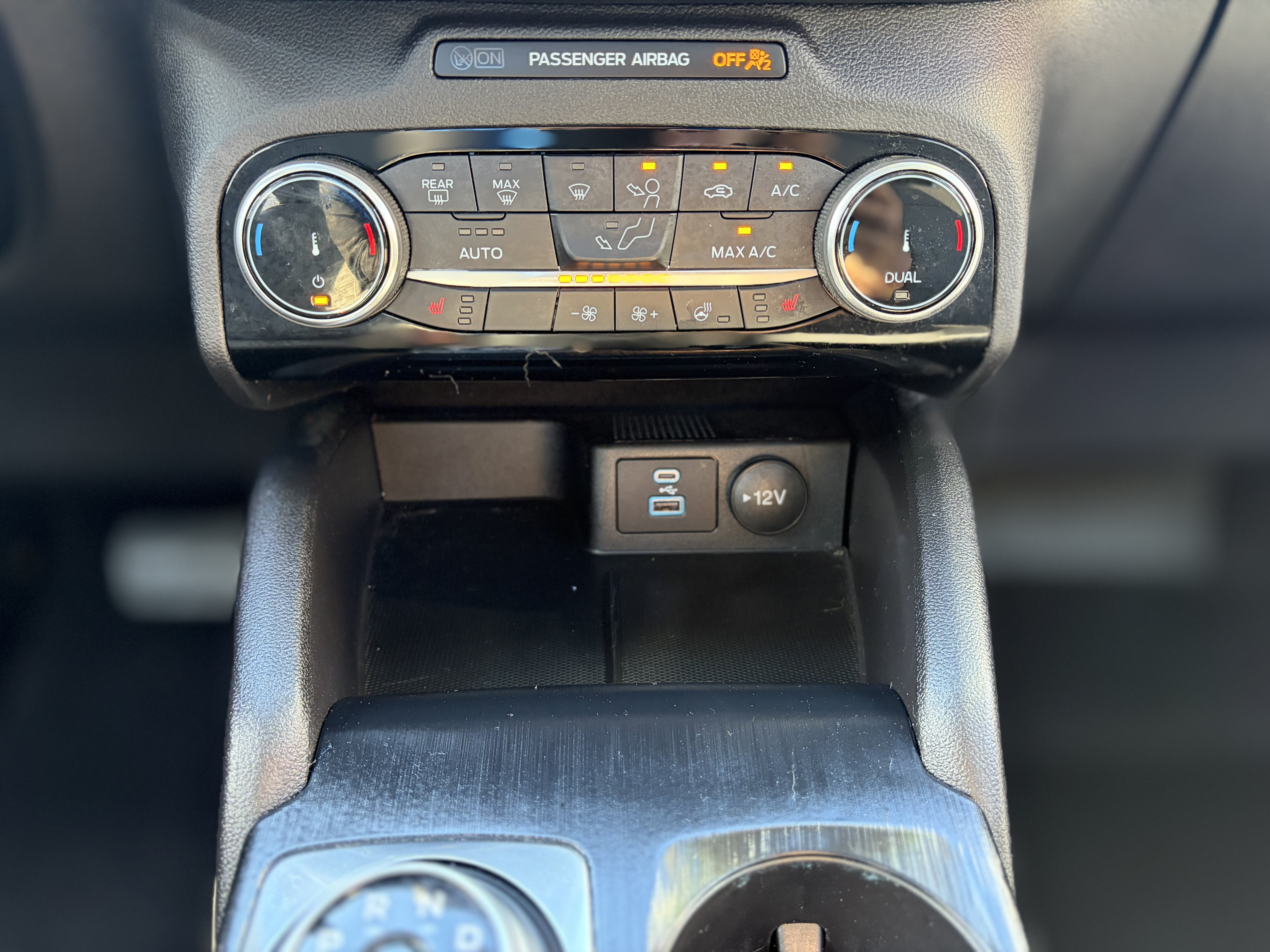 Certified 2022 Ford Escape SE w/ SE Sport Appearance Package AWD/4WD image 18