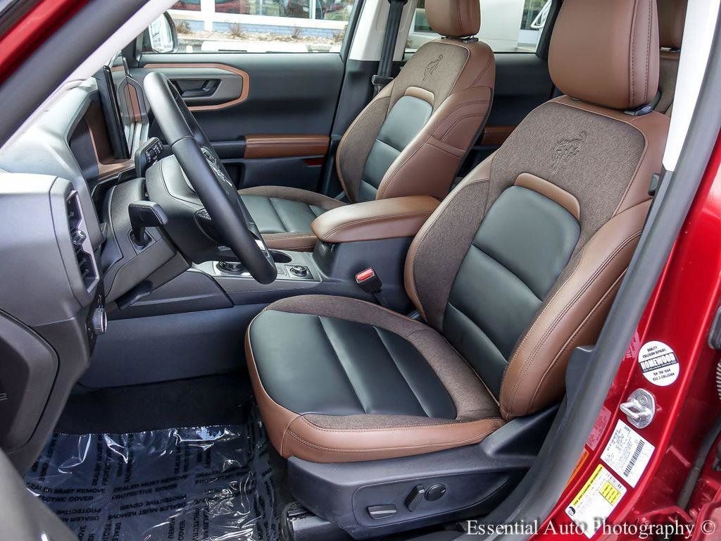 Certified 2025 Ford Bronco Sport Outer Banks w/ Outer Banks Tech Package+ AWD/4WD image 9
