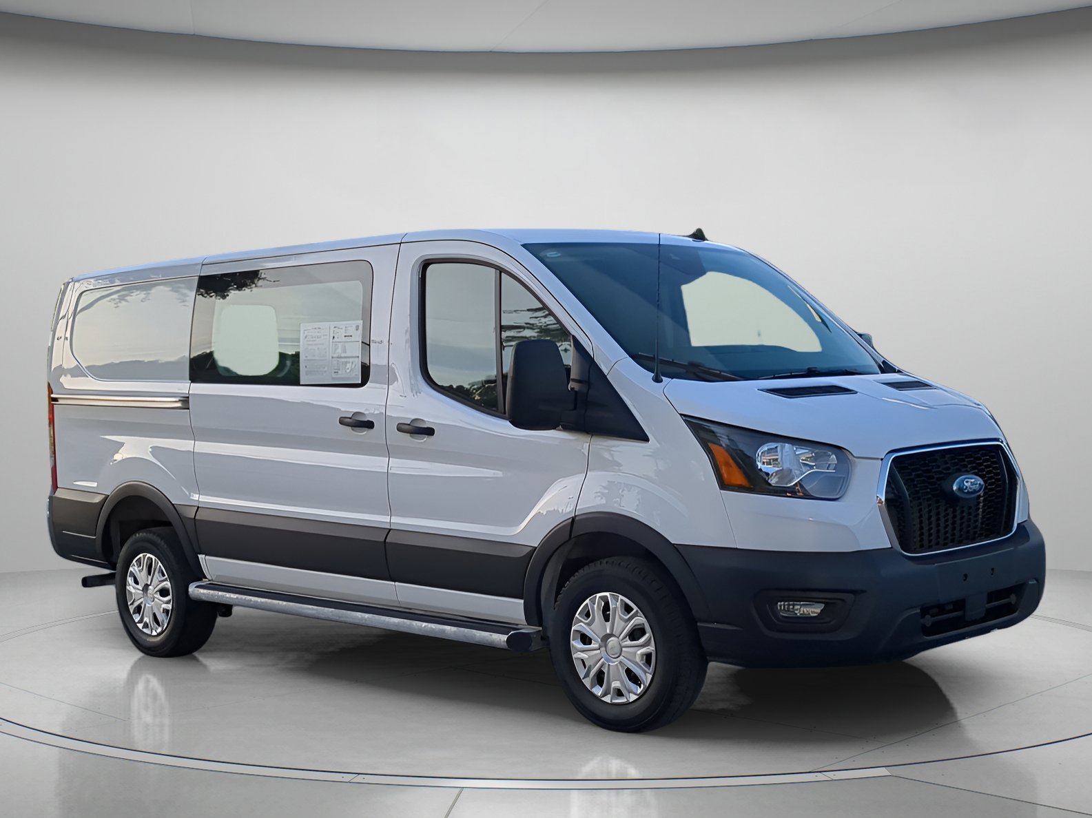 Certified 2025 Ford Transit 250 Low Roof w/ Exterior Upgrade Package RWD image 38