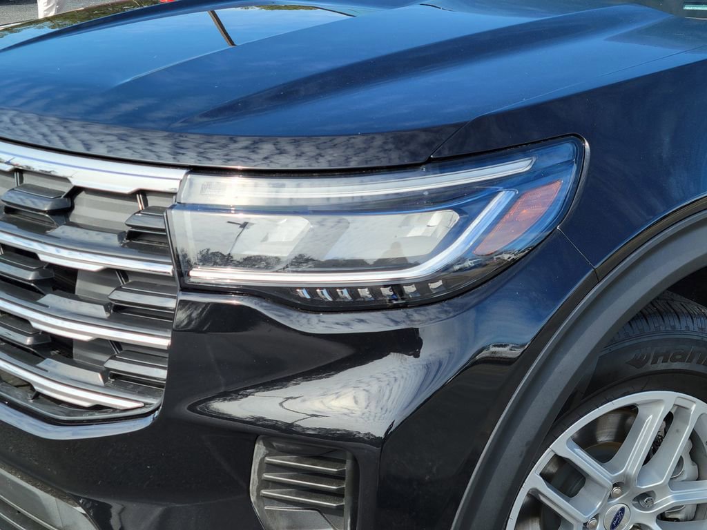 Certified 2025 Ford Explorer Active image 10
