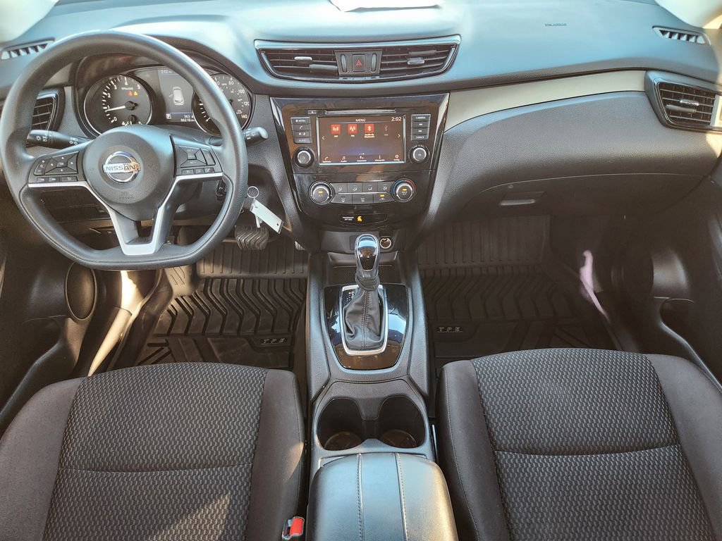 Used 2019 Nissan Rogue Sport S image 24