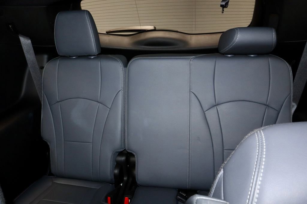 Used 2023 Buick Enclave Premium w/ Experience Buick Package AWD/4WD image 24