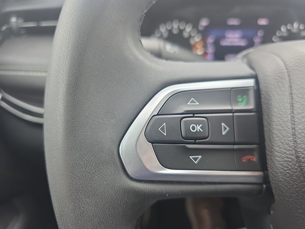 Used 2022 Jeep Compass Latitude FWD image 26