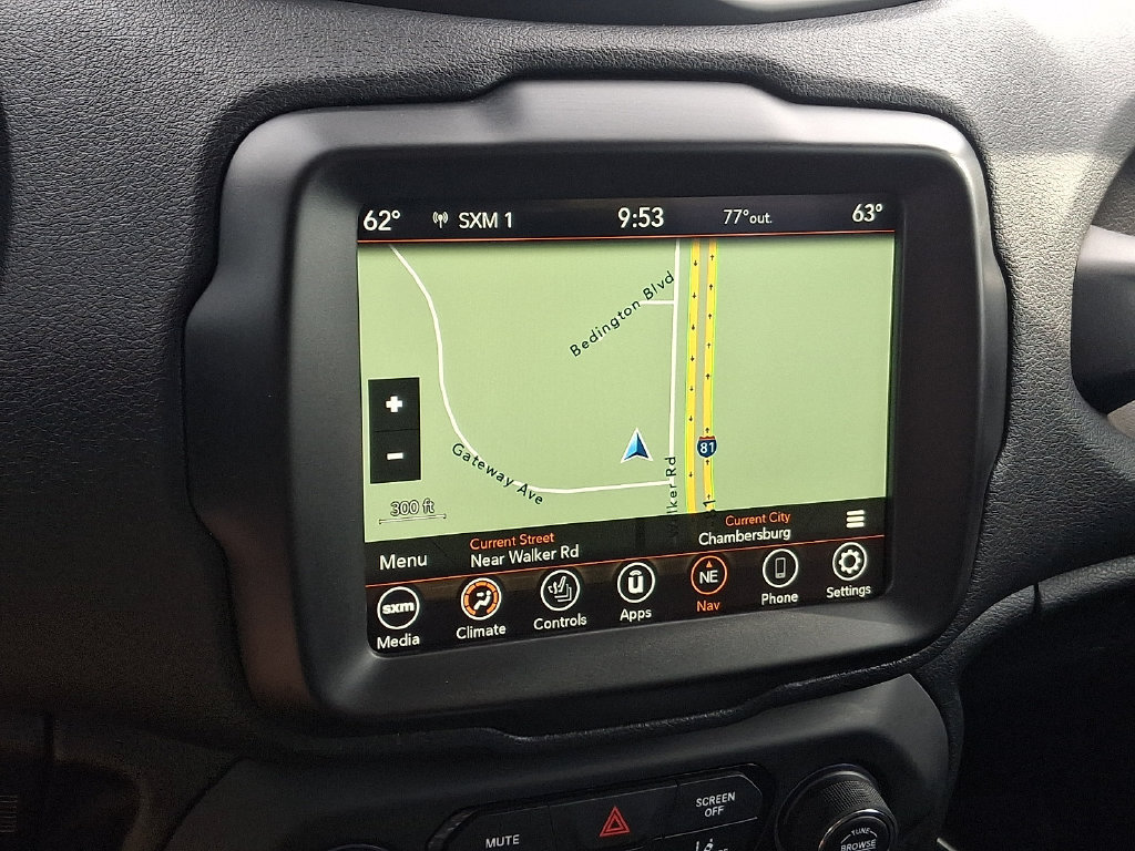 Used 2023 Jeep Renegade Latitude w/ Premium Group AWD/4WD image 16