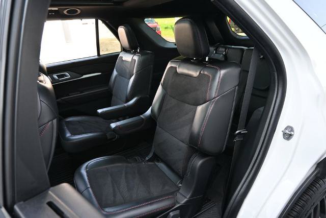 Certified 2025 Ford Explorer ST AWD/4WD image 31