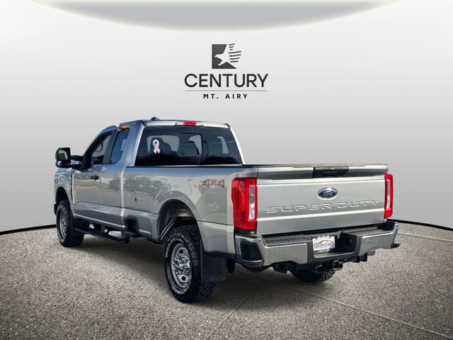Certified 2024 Ford F350 XL w/ XL Off-Road Package image 2