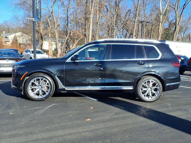 Used 2024 BMW X7 xDrive40i image 2
