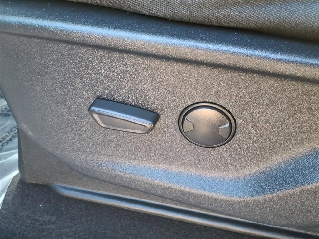 Certified 2025 Ford F150 XLT w/ Equipment Group 301A Standard image 14