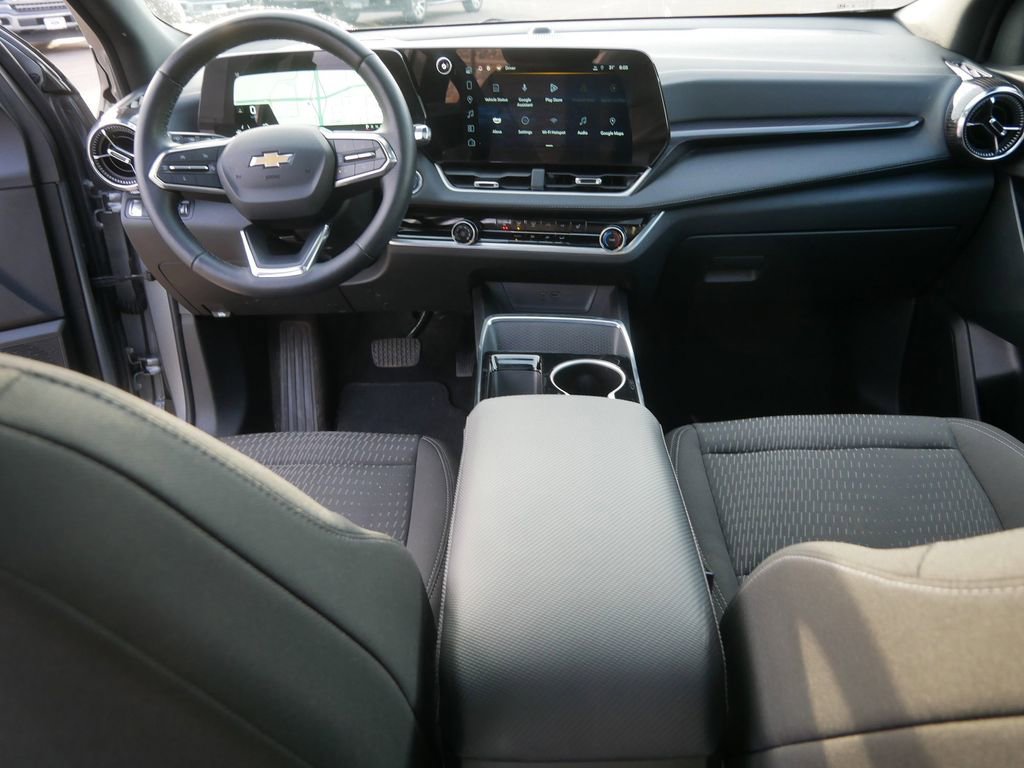 Used 2025 Chevrolet Equinox LT image 18