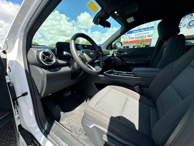 Used 2026 Chevrolet Equinox LT w/ LPO, Floor Liner Package FWD image 13