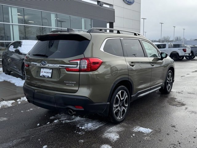 Used 2024 Subaru Ascent Limited w/ Technology Package image 3