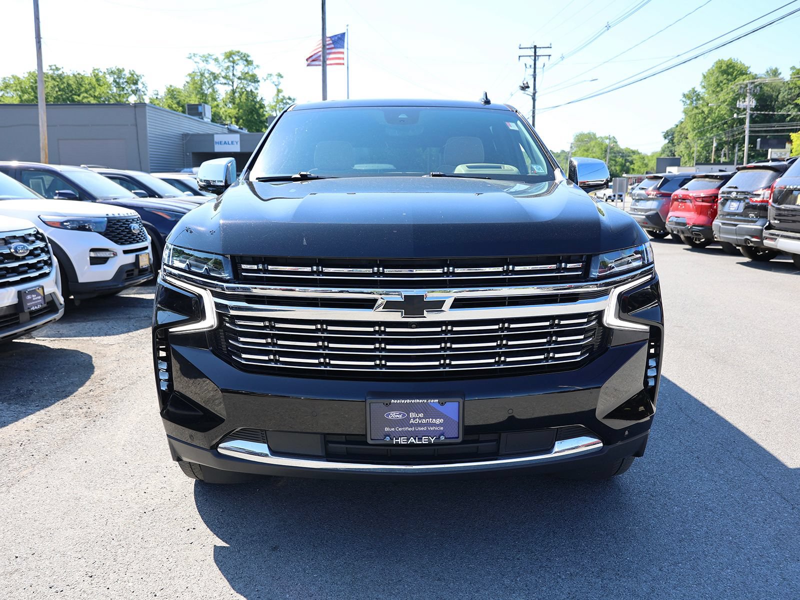 Used 2024 Chevrolet Tahoe Premier AWD/4WD image 2