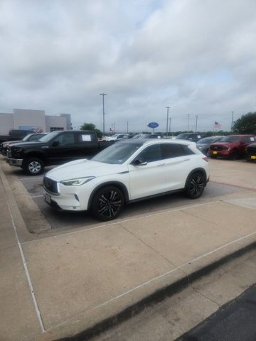 Used 2021 INFINITI QX50 Luxe w/ Appearance Package AWD/4WD image 2