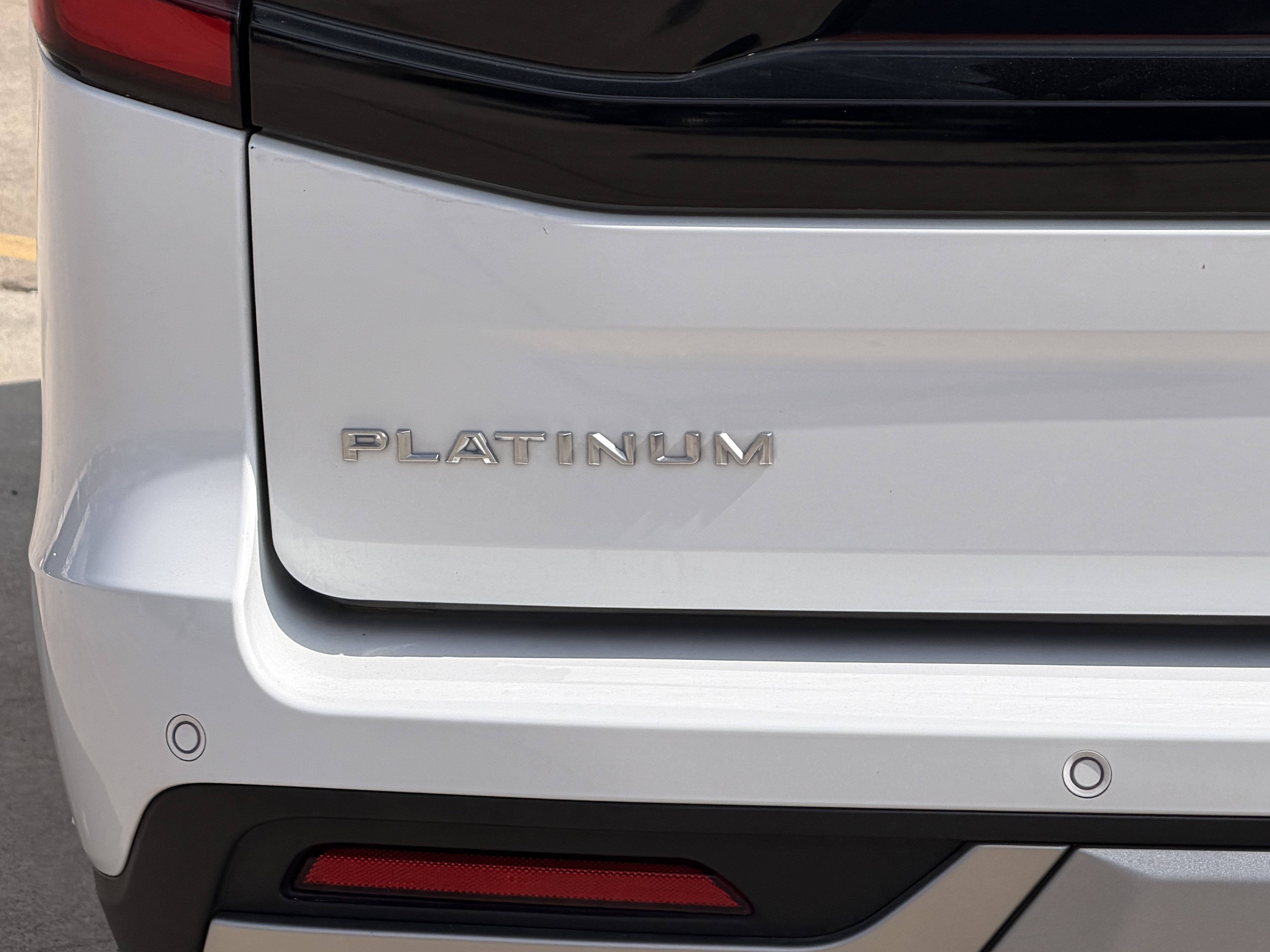 Certified 2025 Ford Expedition Platinum AWD/4WD image 7