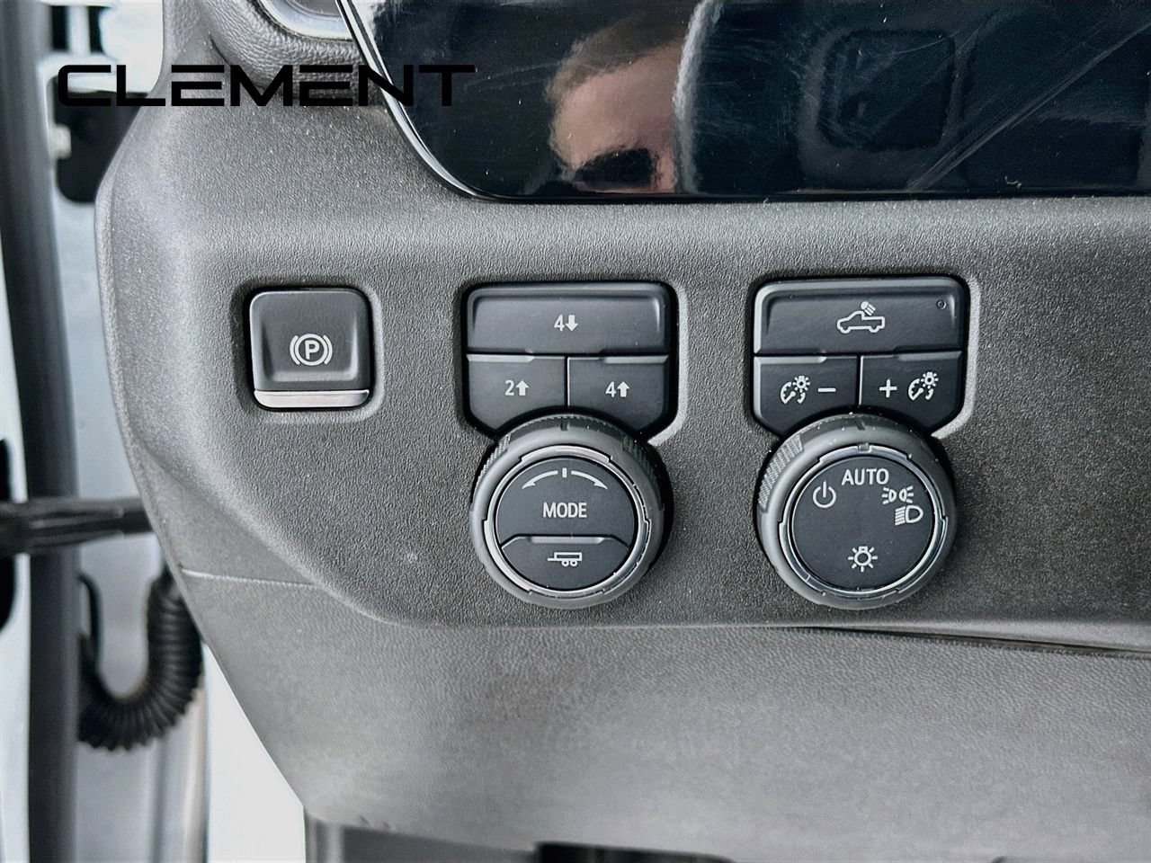 Used 2024 Chevrolet Silverado 3500 LT AWD/4WD image 14