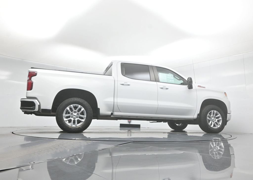 Used 2023 Chevrolet Silverado 1500 RST w/ Z71 Off-Road Package image 11
