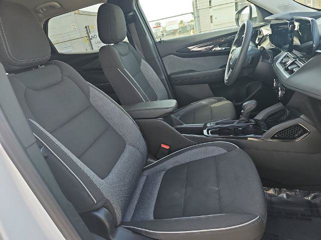 Used 2025 Chevrolet TrailBlazer LT FWD image 10