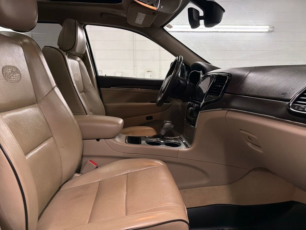 Used 2021 Jeep Grand Cherokee Overland image 30