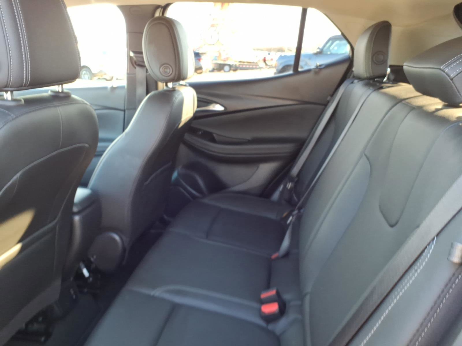 Used 2024 Buick Encore GX Sport Touring image 12