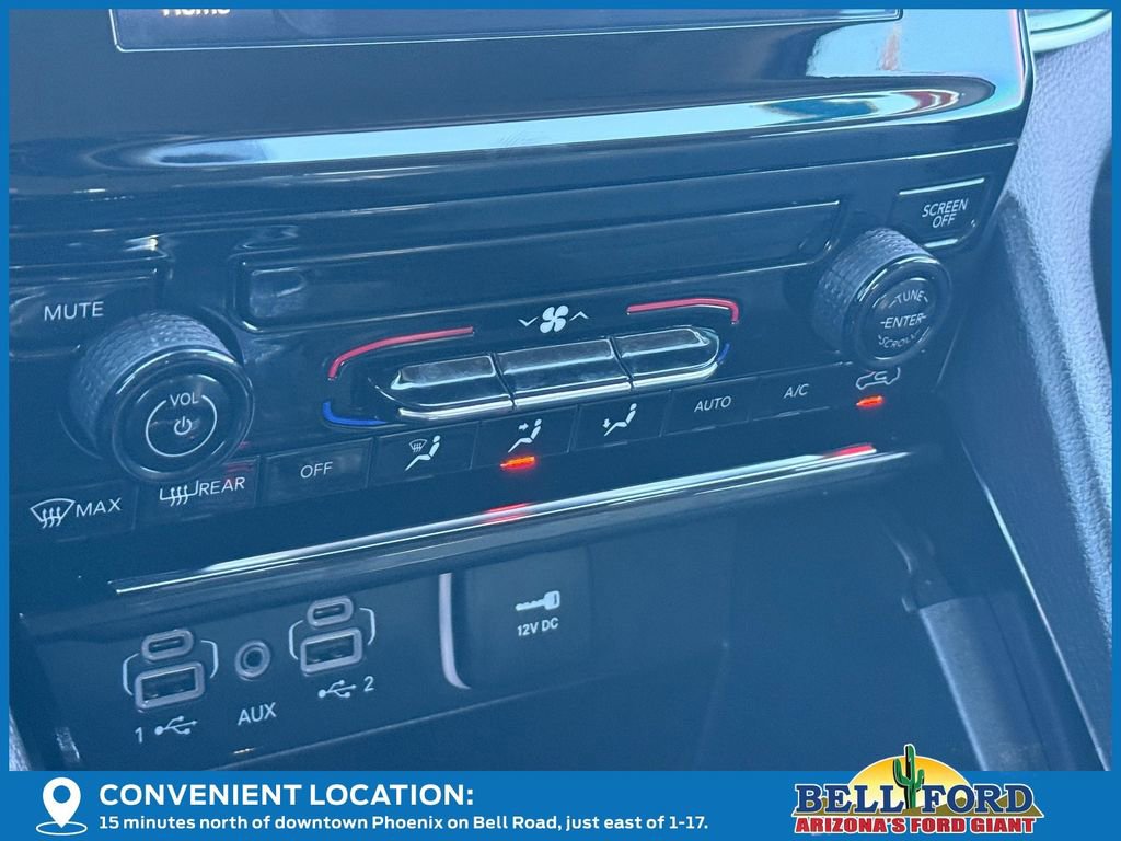 Used 2023 Jeep Grand Cherokee L Laredo image 24