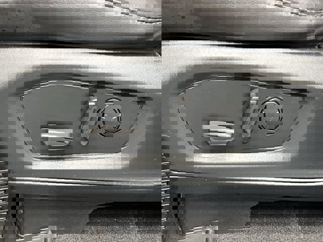 Certified 2023 Ford Explorer XLT w/ Equipment Group 202A image 16