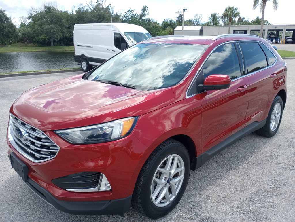 Certified 2022 Ford Edge SEL w/ Convenience Package AWD/4WD image 3