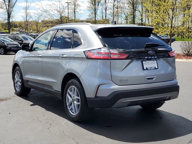 Certified 2024 Ford Edge SEL w/ Convenience Package AWD/4WD image 4