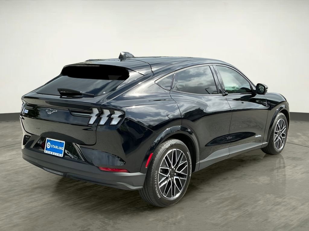 Certified 2025 Ford Mustang Mach-E Premium image 7