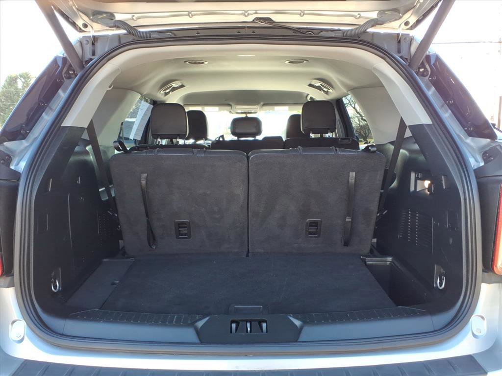 Certified 2023 Ford Explorer XLT w/ Equipment Group 202A image 9