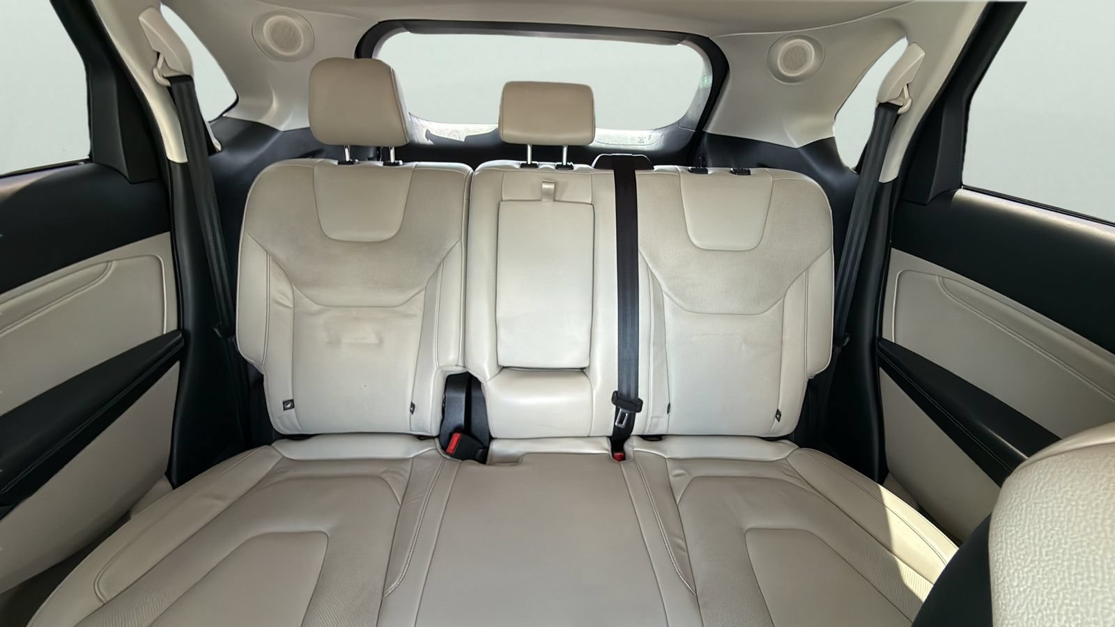 Certified 2018 Ford Edge Titanium w/ Equipment Group 301A FWD image 24