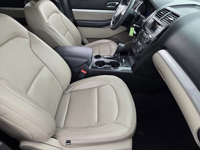 Certified 2018 Ford Explorer FWD image 13