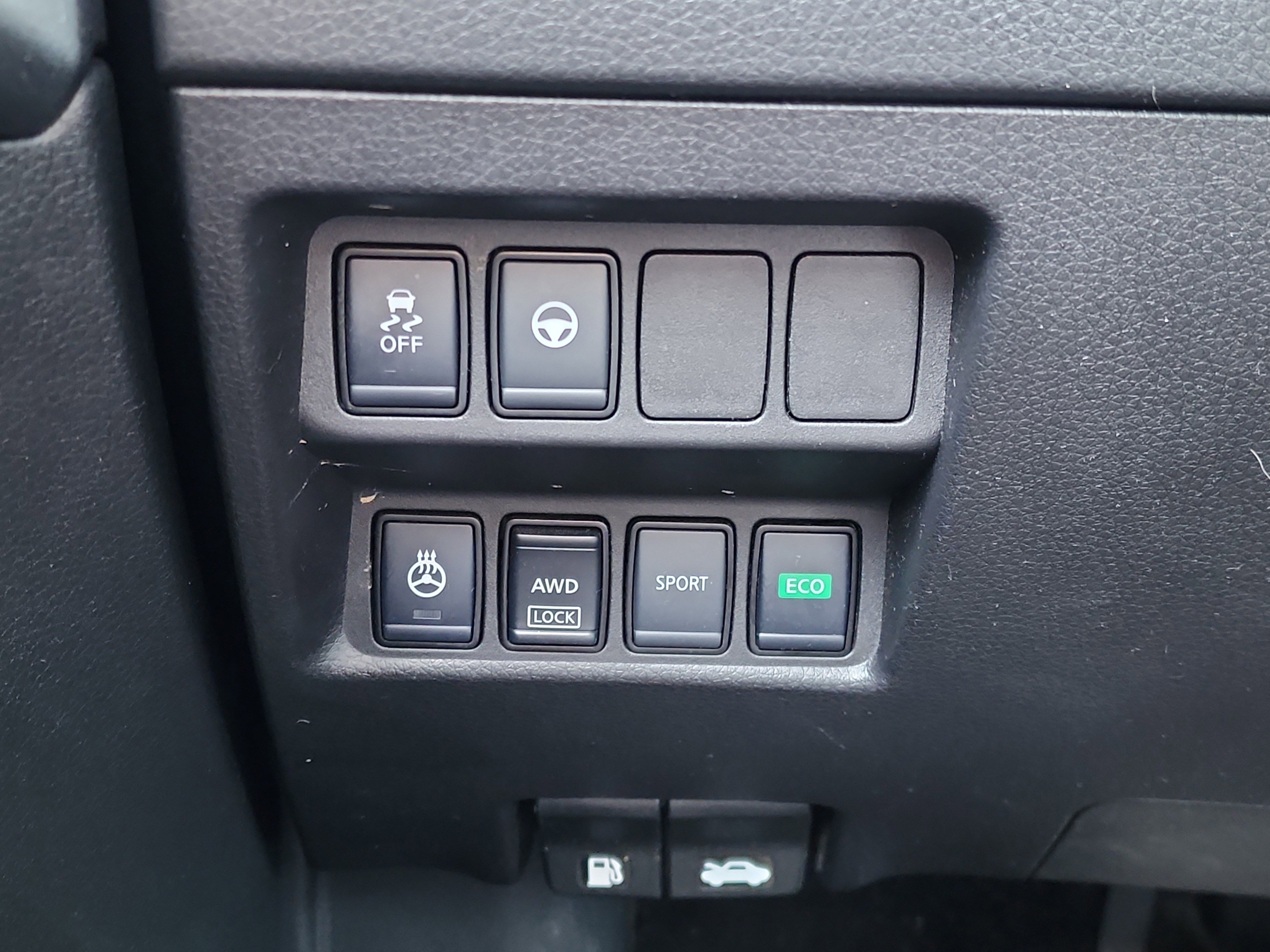 Used 2022 Nissan Rogue Sport SL w/ Premium Package image 25