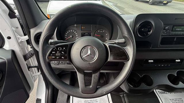 Used 2023 Mercedes-Benz Sprinter 2500 image 16