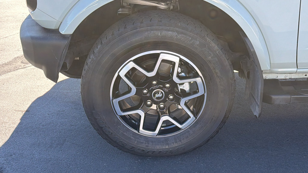 Certified 2022 Ford Bronco Outer Banks AWD/4WD image 9