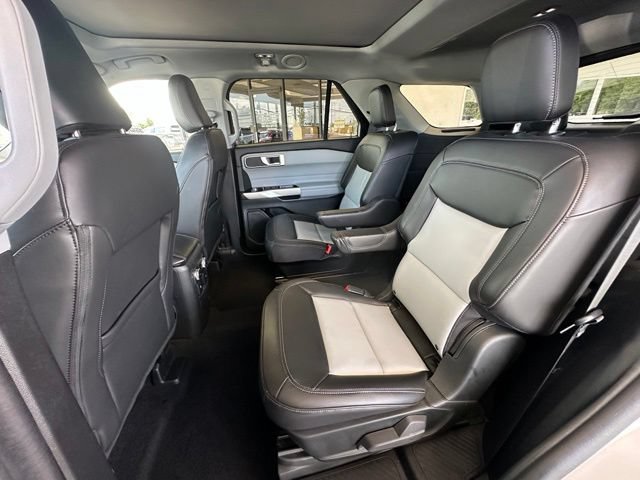 Certified 2023 Ford Explorer XLT w/ Equipment Group 202A AWD/4WD image 21