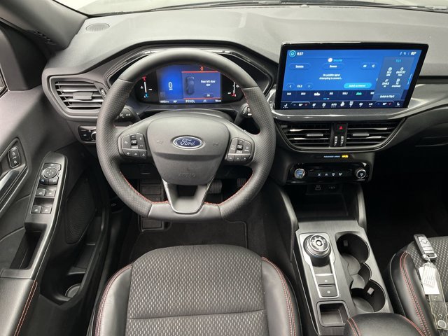 Certified 2025 Ford Escape ST-Line w/ Tech Pack #1 AWD/4WD image 14