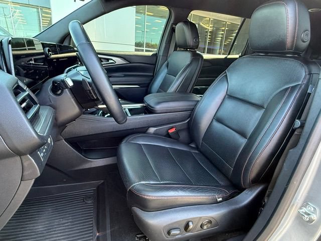 Used 2024 Chevrolet Traverse LT FWD image 9