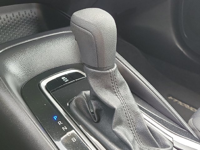 Used 2025 Toyota Corolla LE FWD image 32