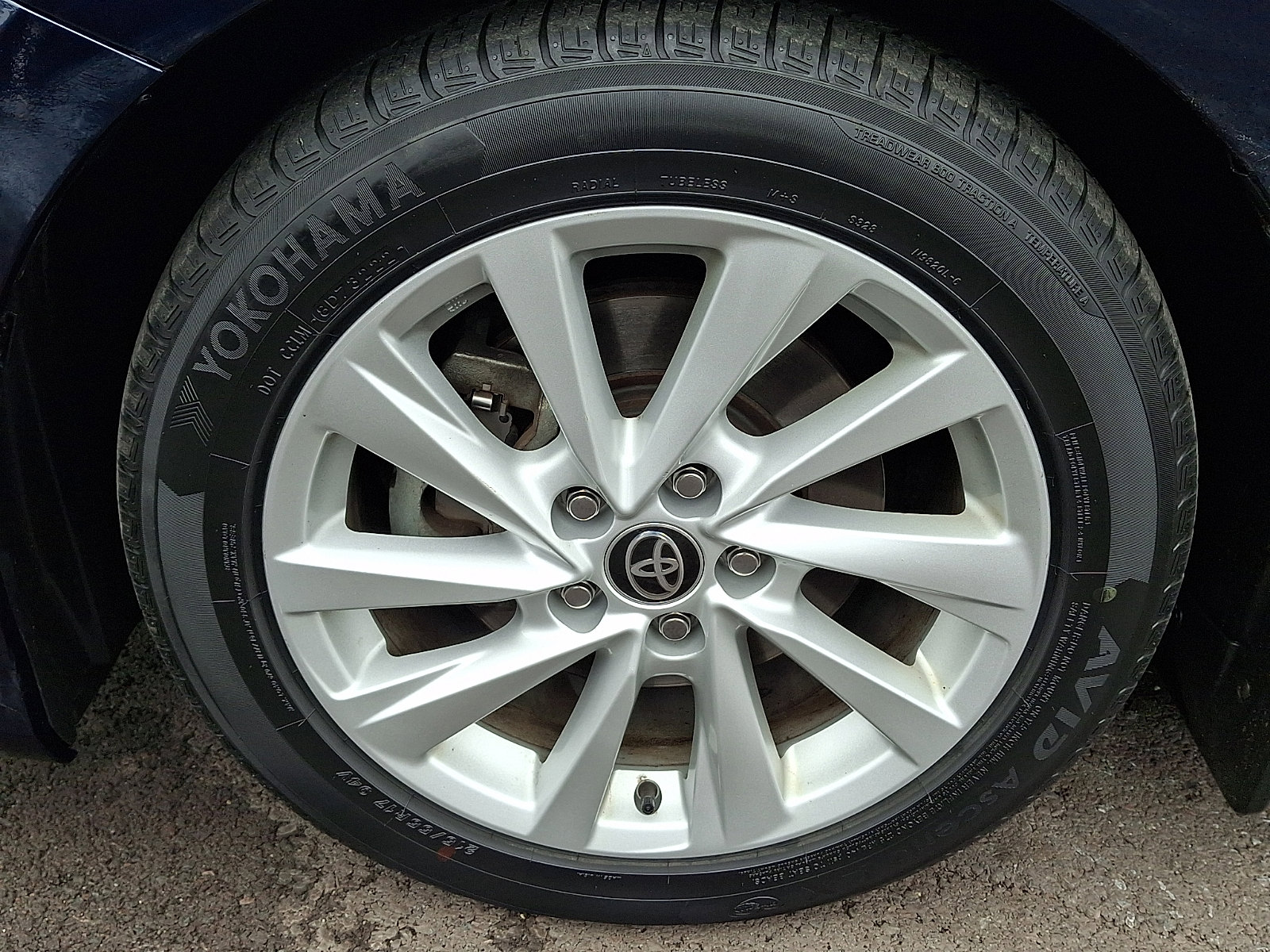 Used 2021 Toyota Camry LE w/ Cold Weather Package image 28