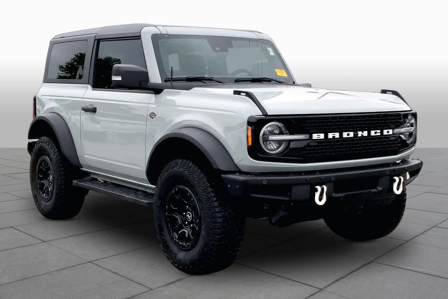 Certified 2023 Ford Bronco Wildtrak AWD/4WD image 3