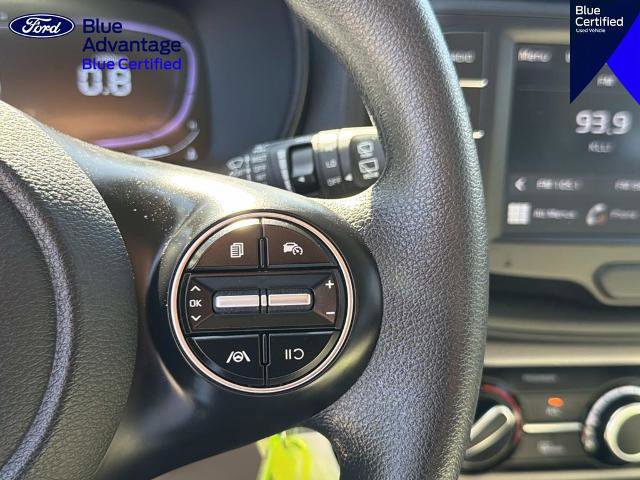 Used 2025 Kia Soul LX FWD image 20