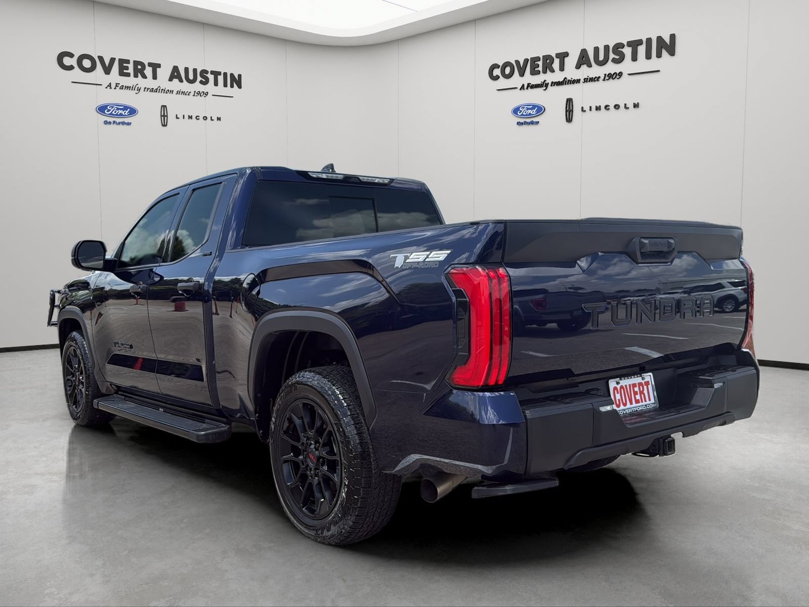 Used 2022 Toyota Tundra SR5 RWD image 3