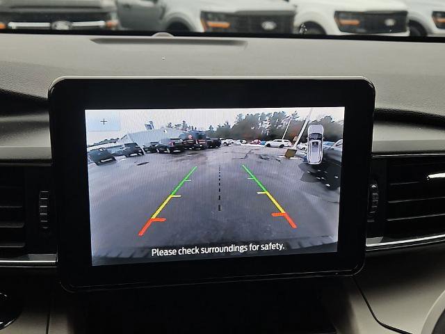Certified 2022 Ford Explorer XLT w/ Equipment Group 202A AWD/4WD image 10
