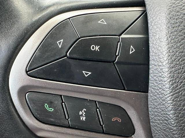 Used 2019 Jeep Cherokee Limited image 19