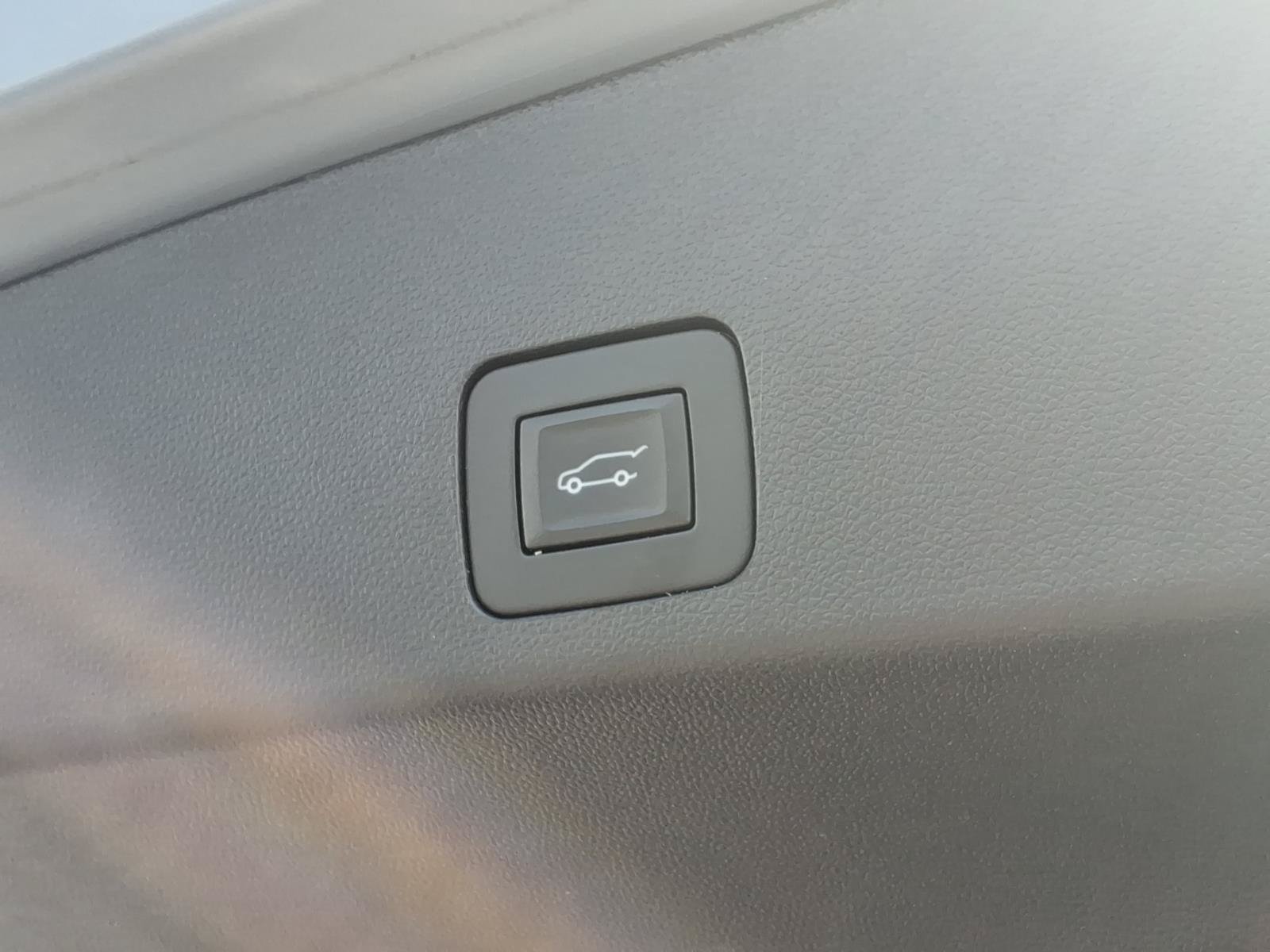 Used 2024 Buick Encore GX Avenir AWD/4WD image 25