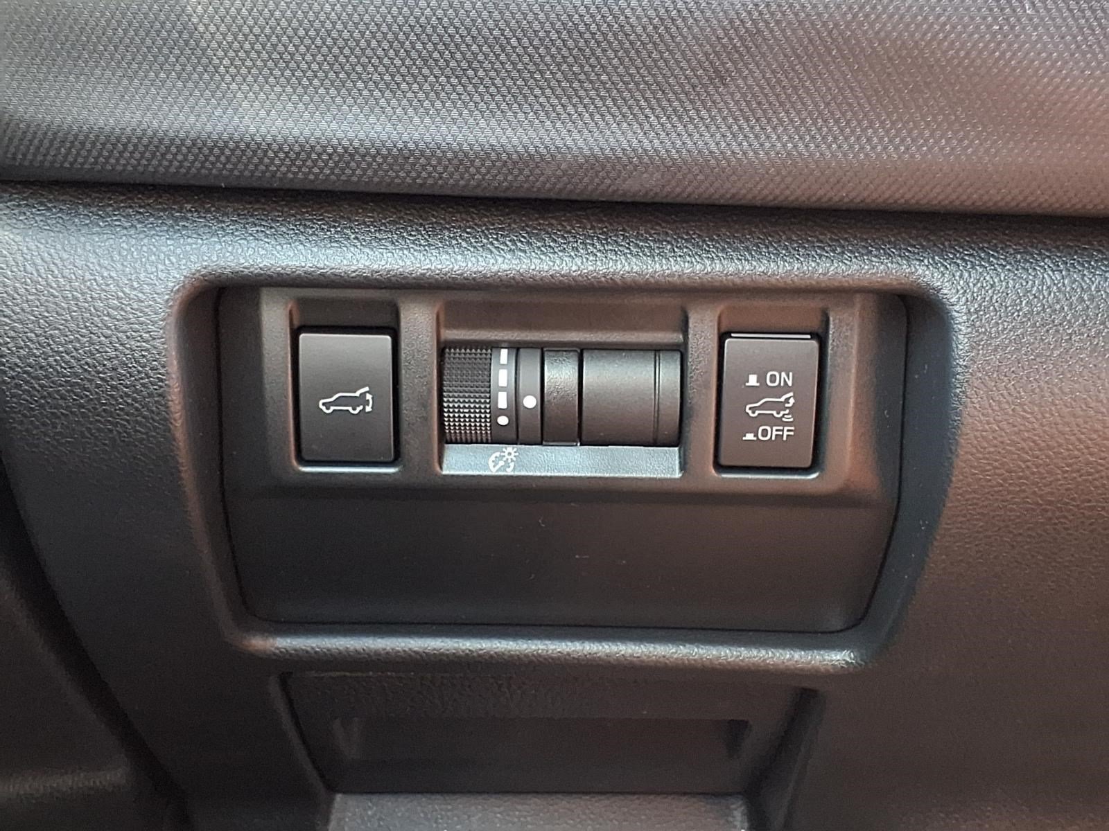 Used 2025 Subaru Forester Limited AWD/4WD image 21
