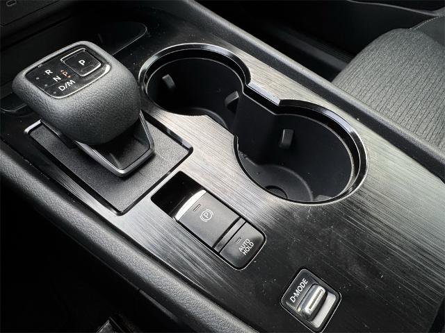 Used 2023 Nissan Rogue SV image 24