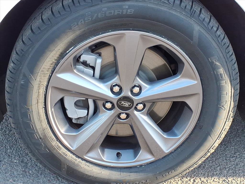 Certified 2024 Ford Edge SEL w/ Sport Appearance Package image 9