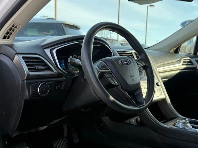 Certified 2020 Ford Fusion SE image 26
